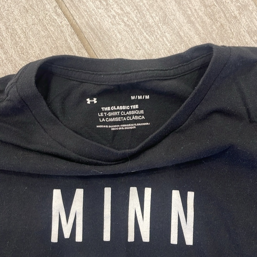 Under Armour Black Graphic T-Shirt - Picture 2 of 2